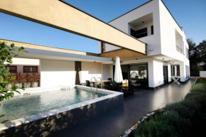 Neptunia - 4 bedroom villa